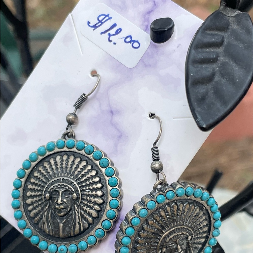 Earrings - Picture 2 of 2